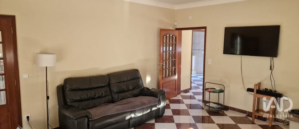 Moradia T5 em Arega de 245 m²