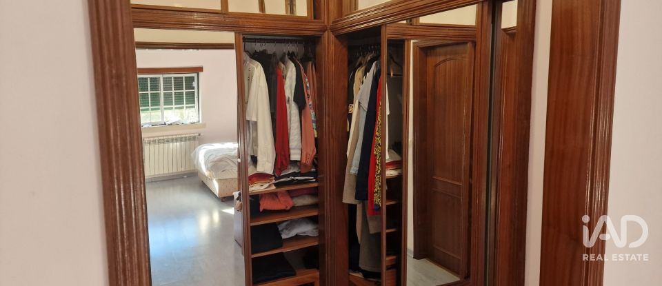 Moradia T5 em Arega de 245 m²