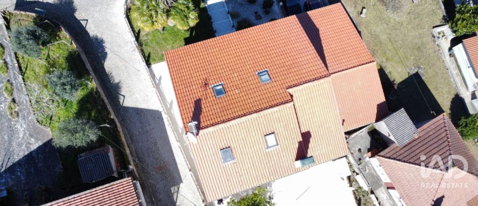 Moradia T5 em Arega de 245 m²