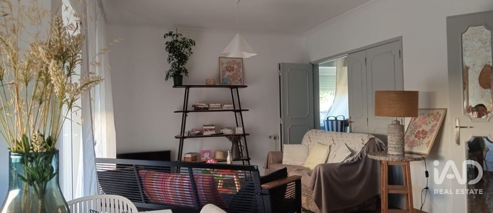 Moradia T5 em São Domingos de Rana de 160 m²