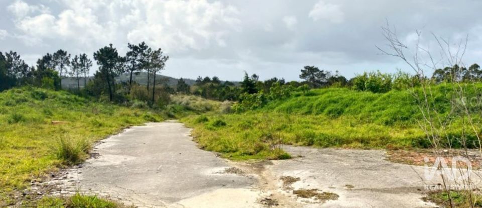 Terreno urbano em Queluz e Belas de 14 006 m²