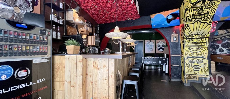 Boutique/Local commercial à São Gonçalo De Lagos de 115 m²