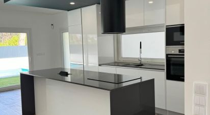 House T3 in Sesimbra (Castelo) of 161 m²