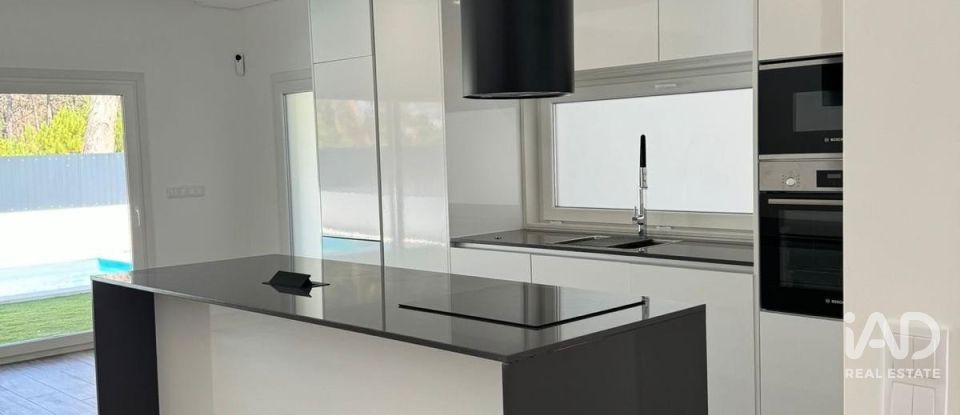 Moradia T3 em Sesimbra (Castelo) de 161 m²