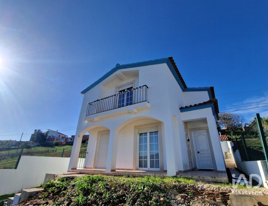 House T2 in Caldas da Rainha - Nossa Senhora do Pópulo, Coto e São Gregório of 166 m²