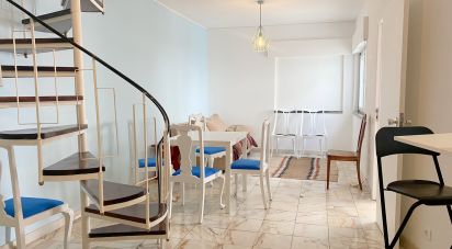 Maison T2 à São Domingos de Rana de 108 m²