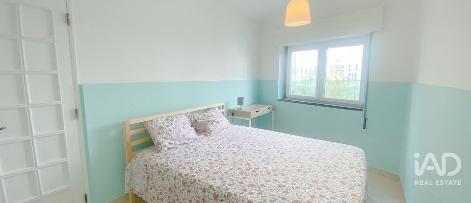 House T2 in São Domingos de Rana of 108 m²