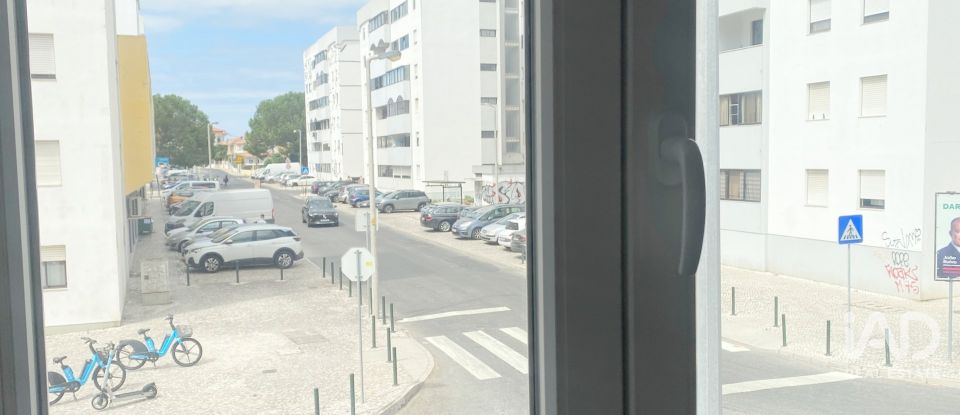 House T2 in São Domingos de Rana of 108 m²