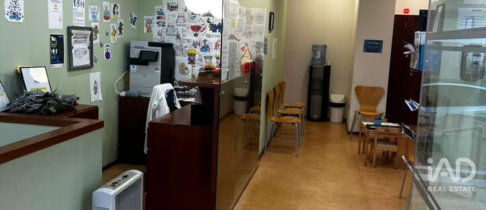 Boutique/Local commercial à Pedroso e Seixezelo de 186 m²