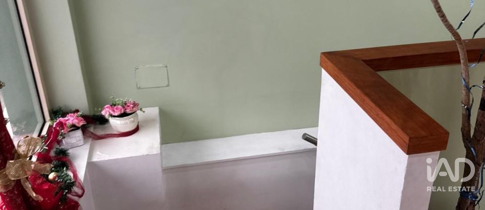 Boutique/Local commercial à Pedroso e Seixezelo de 186 m²