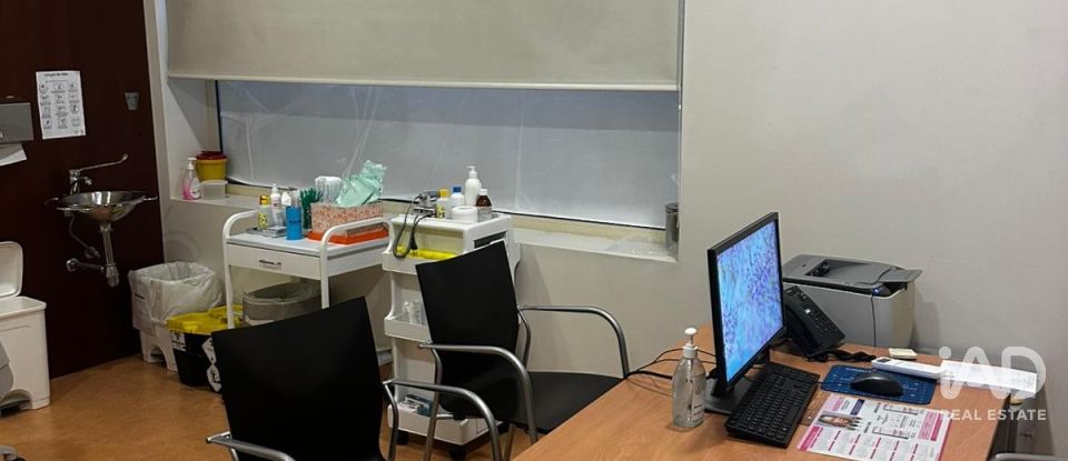 Boutique/Local commercial à Pedroso e Seixezelo de 186 m²