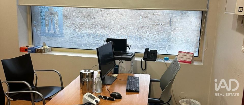 Boutique/Local commercial à Pedroso e Seixezelo de 186 m²