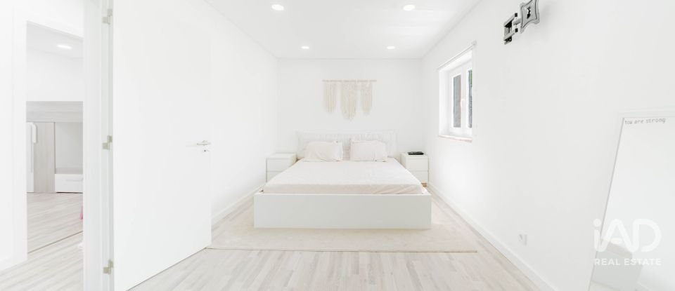 Lodge T4 in Aguda of 336 m²