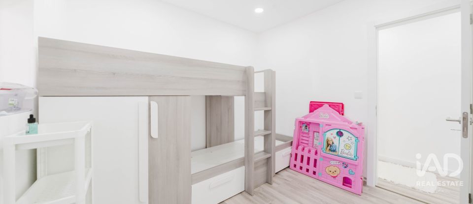 Lodge T4 in Aguda of 336 m²