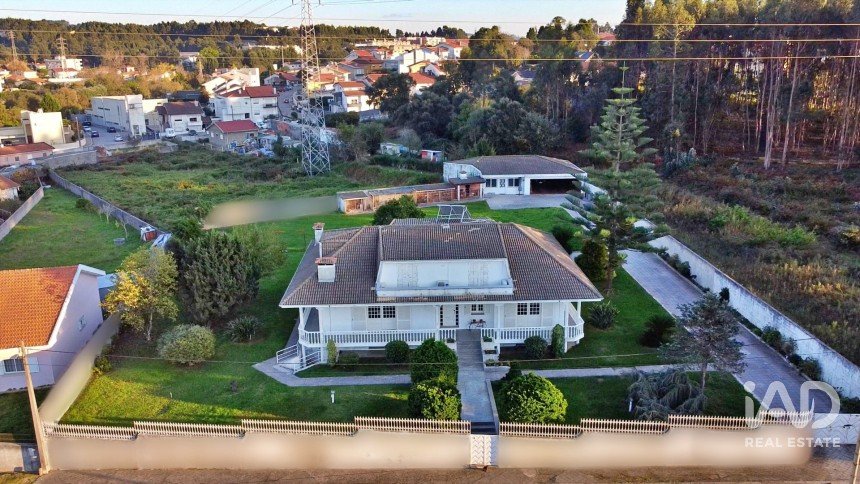 Cottage T5 in Canelas of 864 m²