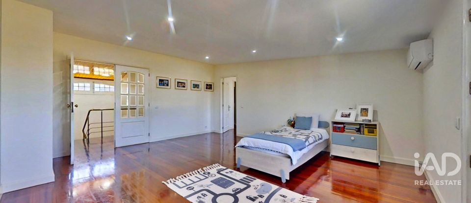 Cottage T5 in Canelas of 864 m²