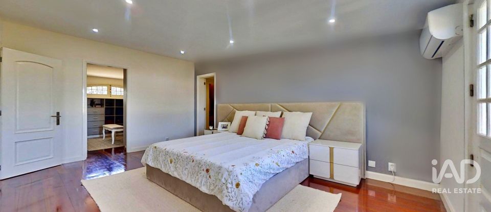 Cottage T5 in Canelas of 864 m²