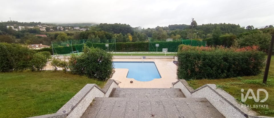 Casa T6 em Selho (são jorge) de 457 m²