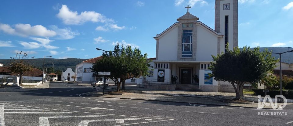 Terrain à bâtir à Pedreiras de 2 320 m²