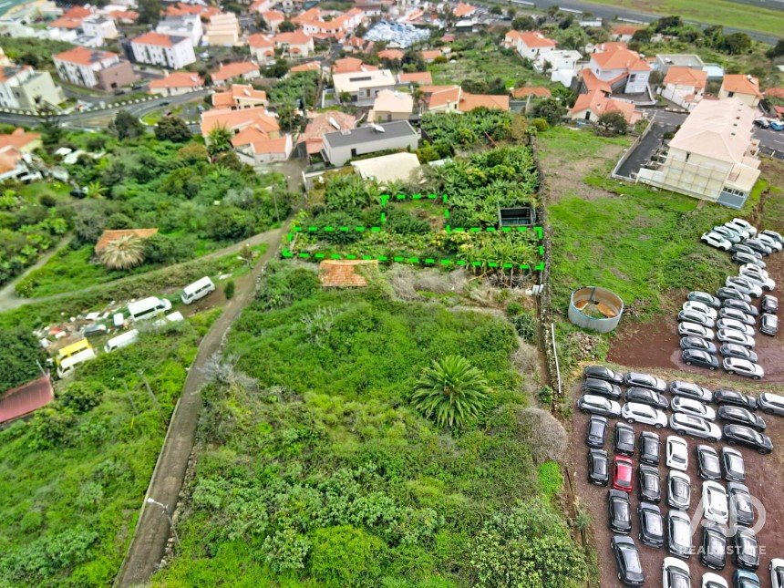 Terrain agricole à Roge de 660 m²