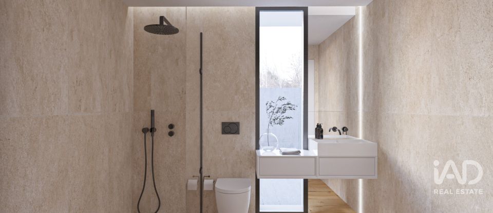 Moradia T4 em Santa Maria, São Pedro e Sobral da Lagoa de 212 m²