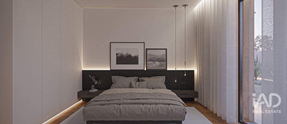 Moradia T4 em Santa Maria, São Pedro e Sobral da Lagoa de 212 m²