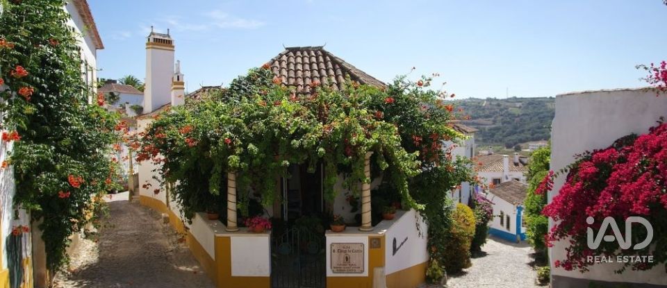 Moradia T4 em Santa Maria, São Pedro e Sobral da Lagoa de 212 m²