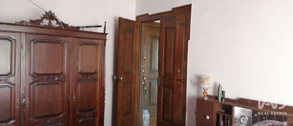 Maison T4 à Alvares de 390 m²