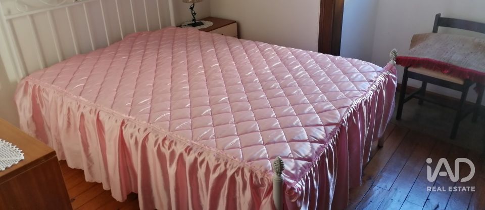 Maison T4 à Alvares de 390 m²