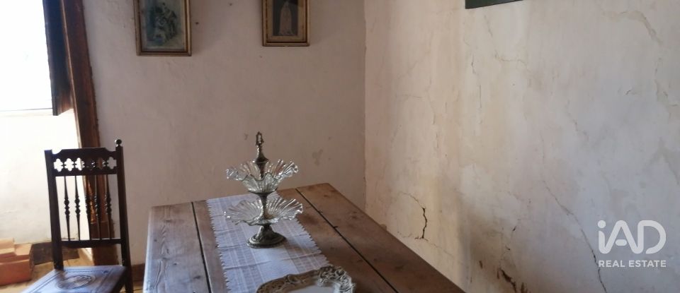 Maison T4 à Alvares de 390 m²