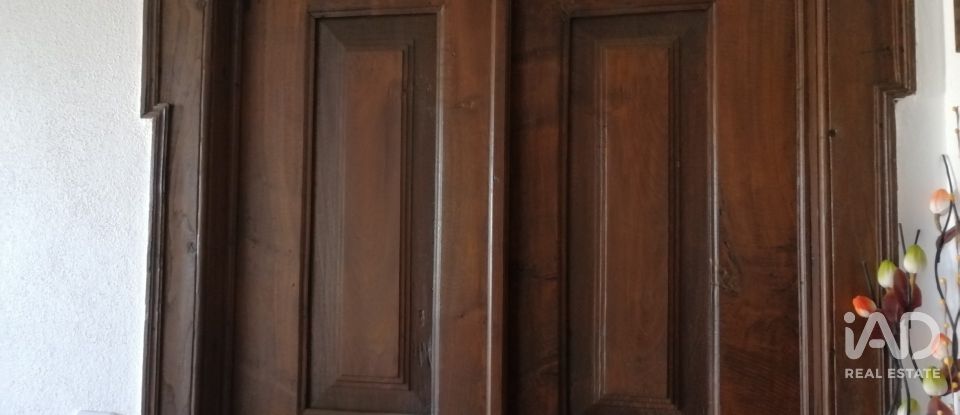 Maison T4 à Alvares de 390 m²