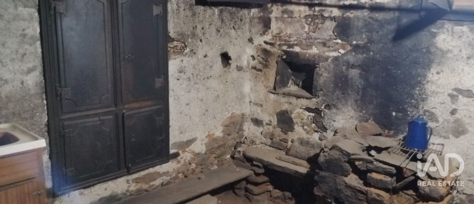 Maison T4 à Alvares de 390 m²