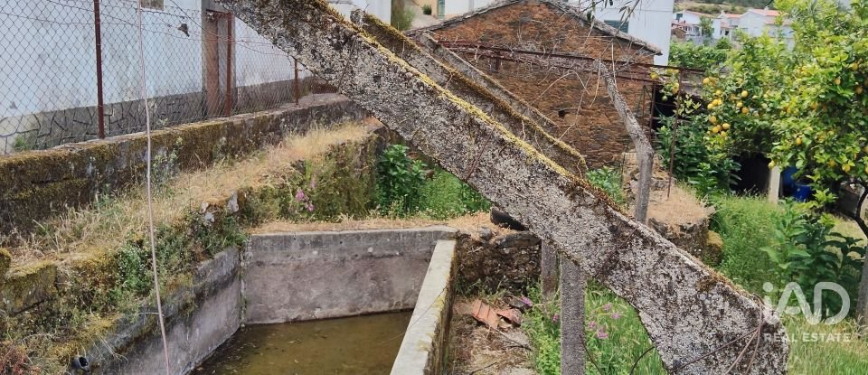 Maison T4 à Alvares de 390 m²