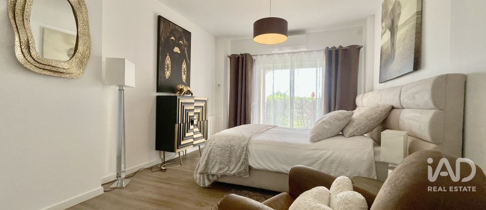 Duplex T2 à Lagos (São Sebastião e Santa Maria) de 192 m²