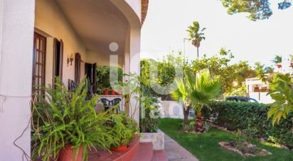 House T4 in Faro (Sé e São Pedro) of 144 m²