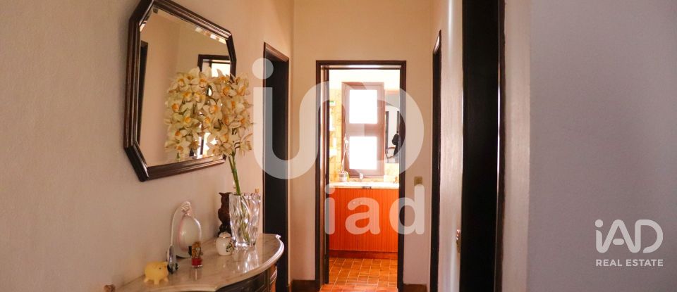 Moradia T4 em Faro (Sé e São Pedro) de 144 m²