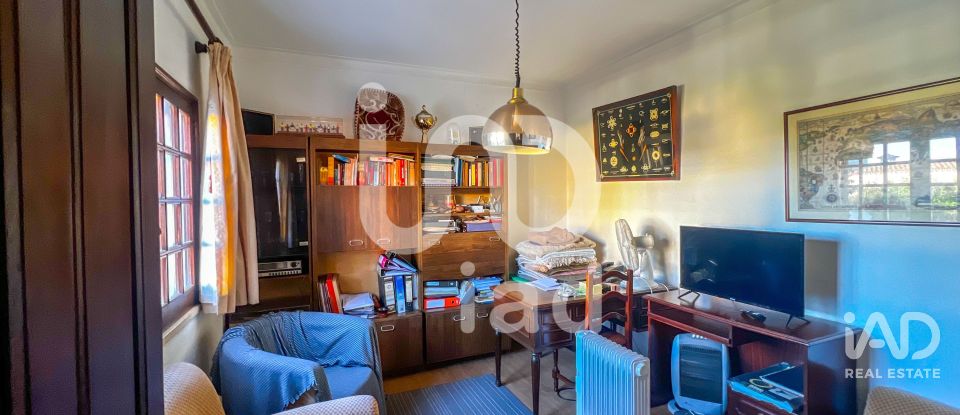 Moradia T4 em Faro (Sé e São Pedro) de 144 m²