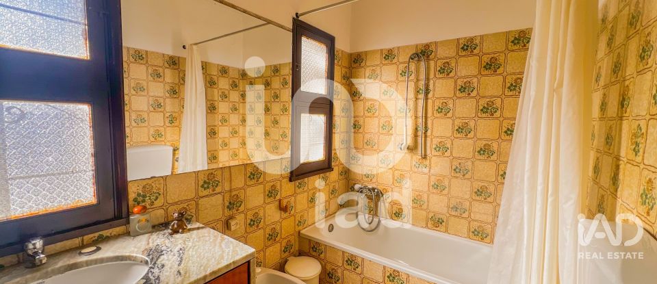 Moradia T4 em Faro (Sé e São Pedro) de 144 m²