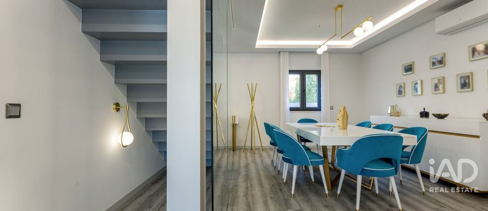 Maison T3 à Beato de 199 m²