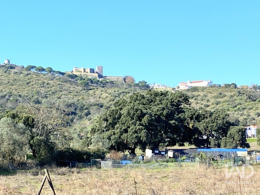 Terrain à Palmela de 1 763 m²