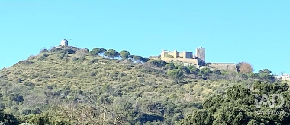 Terrain à Palmela de 1 763 m²