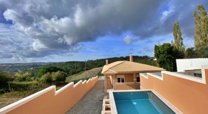 Gîte T3 à Salir de Matos de 279 m²