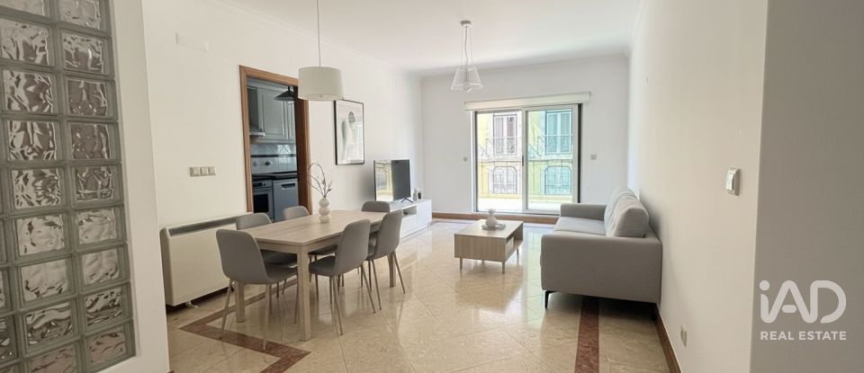 Apartamento T2 em Misericórdia de 74 m²