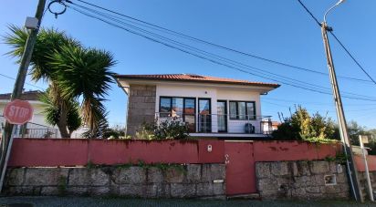 Maison T3 à Milheirós de 177 m²