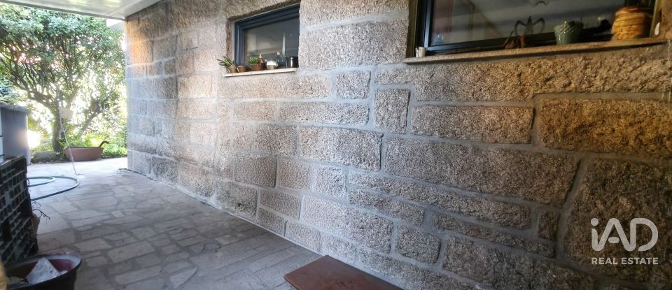 Maison T3 à Milheirós de 177 m²