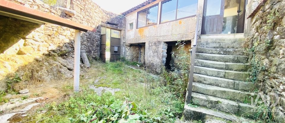 House T1 in Romarigães of 176 m²