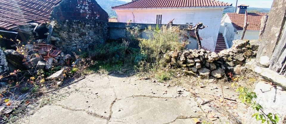 House T1 in Romarigães of 176 m²