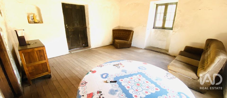 House T1 in Romarigães of 176 m²