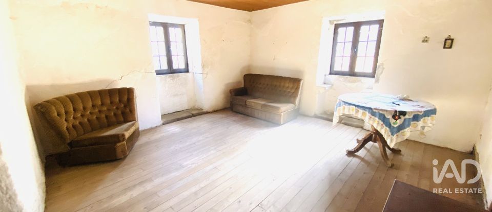 House T1 in Romarigães of 176 m²