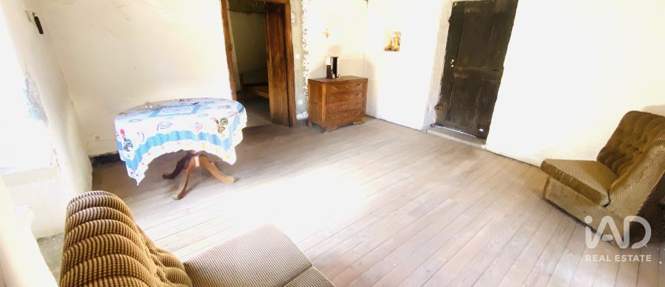 House T1 in Romarigães of 176 m²